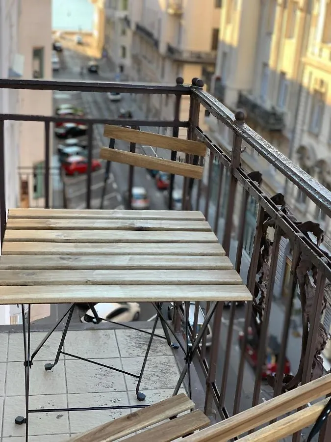 Real Apartments Zoltan Budapest